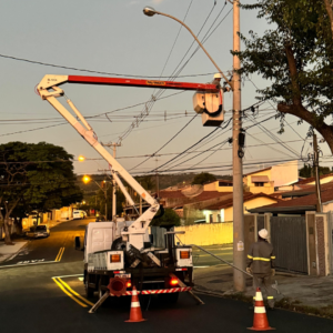 Cerca de 1.200 pontos de Valinhos já receberam iluminação de LED