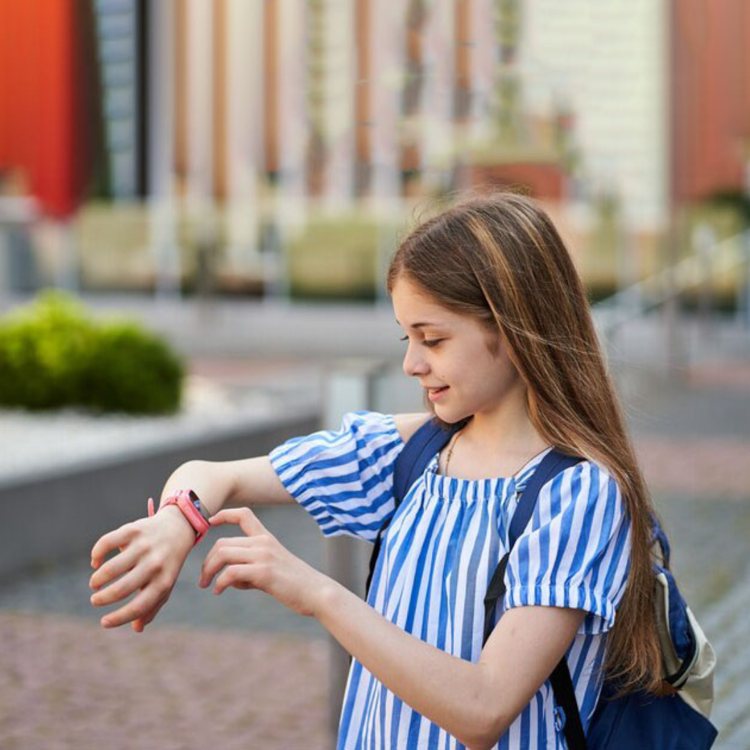 Al M De Celulares Smartwatchs Tamb M Ser O Proibidos Por Lei Em